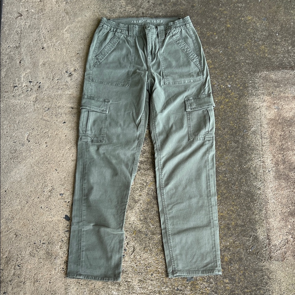 American Eagle women’s cargo pants